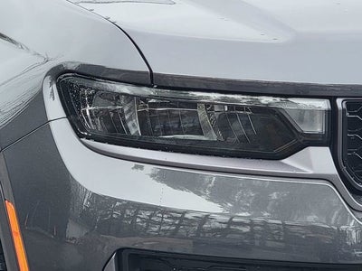 2026 Jeep Grand Cherokee GRAND CHEROKEE L LAREDO ALTITUDE 4X4