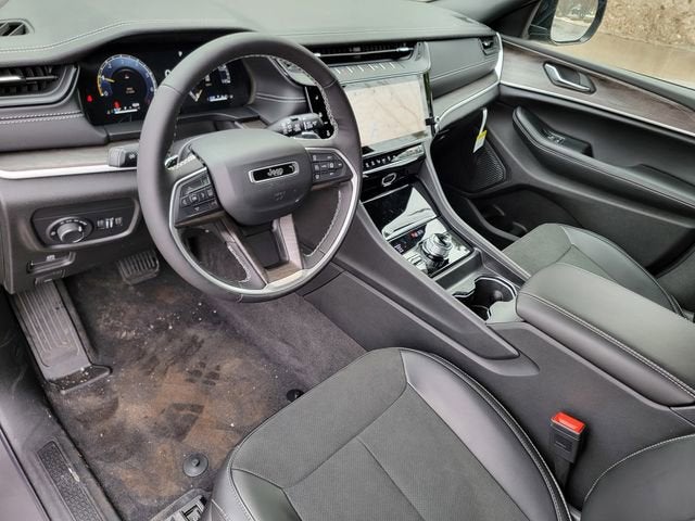 2026 Jeep Grand Cherokee GRAND CHEROKEE L LAREDO ALTITUDE 4X4