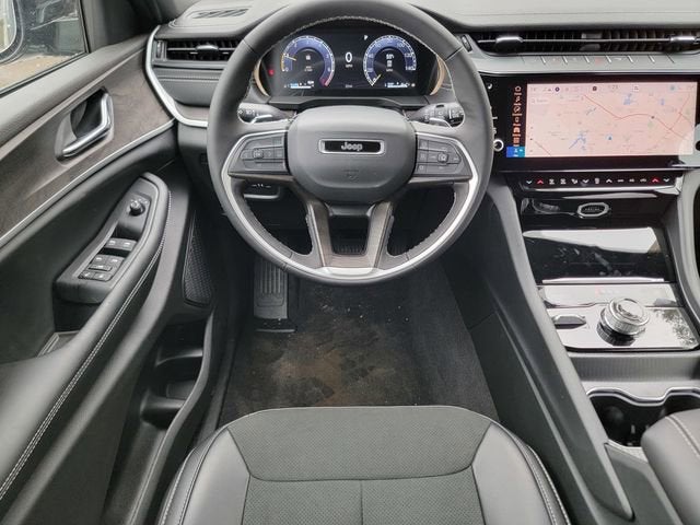 2026 Jeep Grand Cherokee GRAND CHEROKEE L LAREDO ALTITUDE 4X4