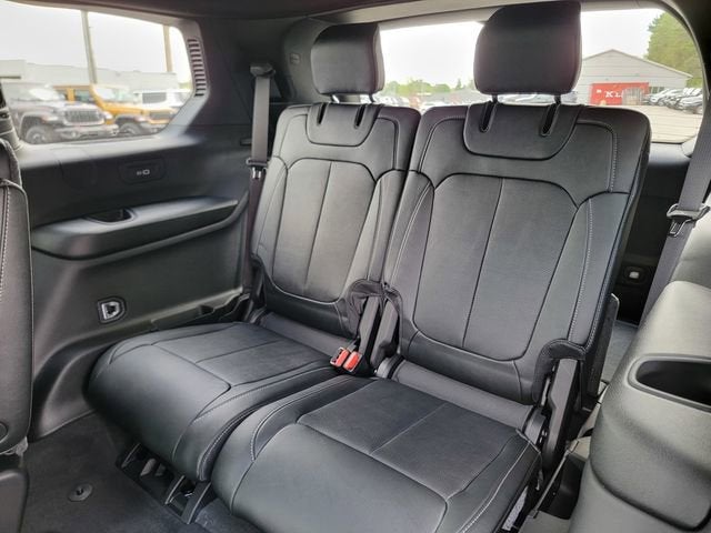 2026 Jeep Grand Cherokee GRAND CHEROKEE L LIMITED RESERVE 4X4