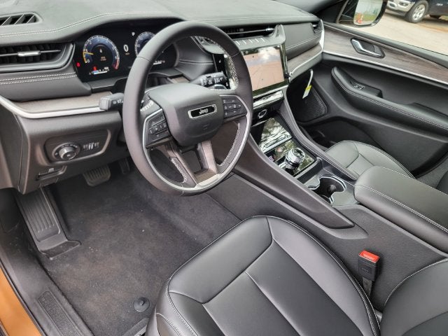 2027 Jeep Grand Cherokee GRAND CHEROKEE L LIMITED 4X4