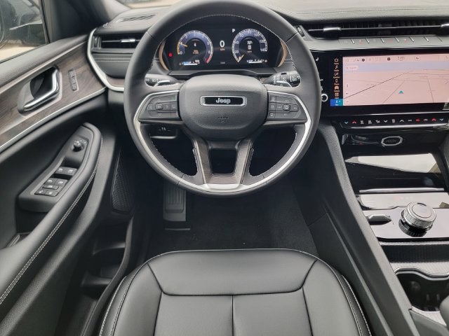 2027 Jeep Grand Cherokee GRAND CHEROKEE L LIMITED 4X4
