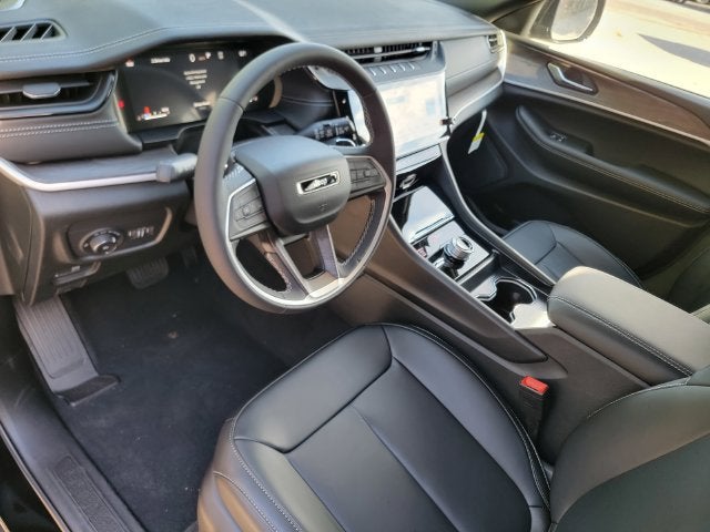 2027 Jeep Grand Cherokee GRAND CHEROKEE L LIMITED 4X4