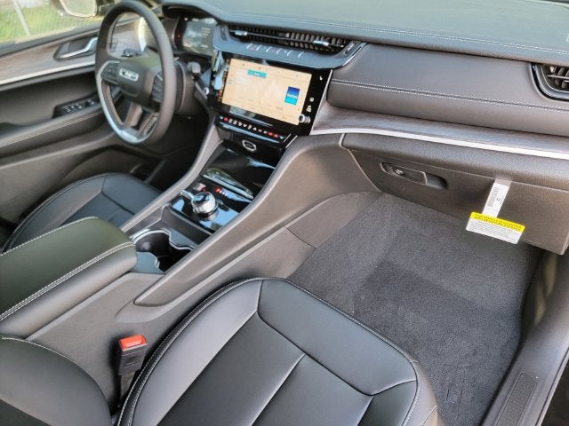 2027 Jeep Grand Cherokee GRAND CHEROKEE L LIMITED 4X4