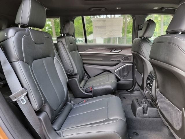 2026 Jeep Grand Cherokee GRAND CHEROKEE L LIMITED RESERVE 4X4