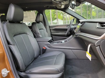 2026 Jeep Grand Cherokee GRAND CHEROKEE L LIMITED RESERVE 4X4