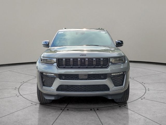 2027 Jeep Grand Cherokee GRAND CHEROKEE L LIMITED RESERVE 4X4