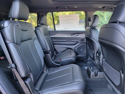 2027 Jeep Grand Cherokee GRAND CHEROKEE L LIMITED 4X4