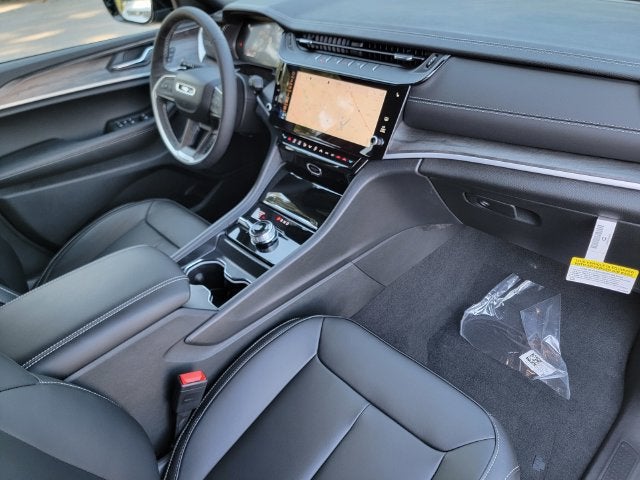 2027 Jeep Grand Cherokee GRAND CHEROKEE L LIMITED 4X4