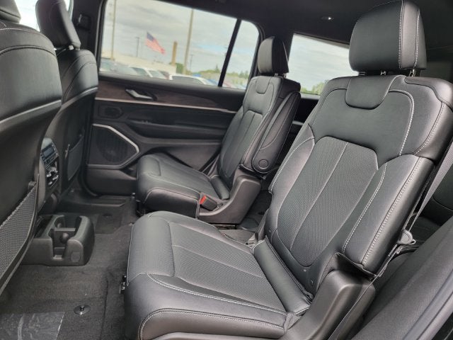 2027 Jeep Grand Cherokee GRAND CHEROKEE L LIMITED RESERVE 4X4