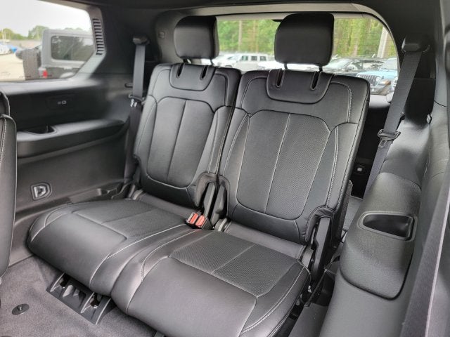 2027 Jeep Grand Cherokee GRAND CHEROKEE L LIMITED RESERVE 4X4