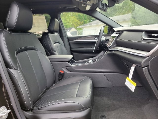 2027 Jeep Grand Cherokee GRAND CHEROKEE L LIMITED RESERVE 4X4