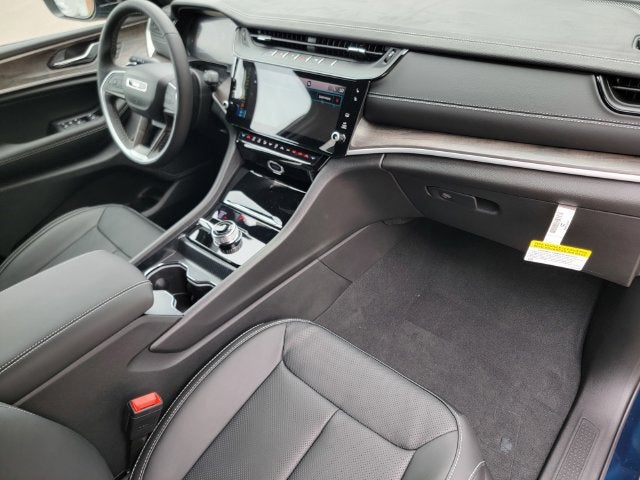 2027 Jeep Grand Cherokee GRAND CHEROKEE L LIMITED RESERVE 4X4