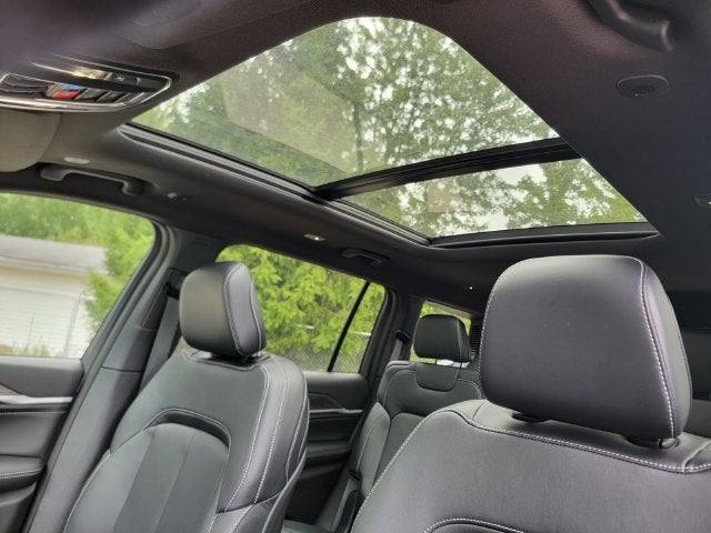 2027 Jeep Grand Cherokee GRAND CHEROKEE L LIMITED RESERVE 4X4