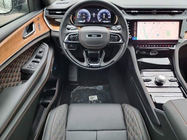 2026 Jeep Grand Cherokee GRAND CHEROKEE L SUMMIT 4X4