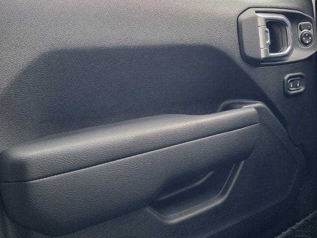 2027 Jeep Wrangler WRANGLER 4-DOOR RUBICON