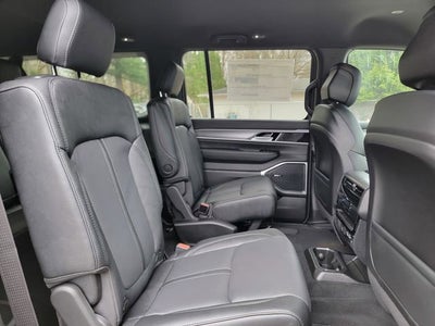 2026 Jeep Grand Wagoneer GRAND WAGONEER L LIMITED ALTITUDE 4X4