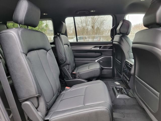 2026 Jeep Grand Wagoneer GRAND WAGONEER L LIMITED ALTITUDE 4X4