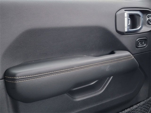 2026 Jeep Gladiator GLADIATOR SAHARA 4X4