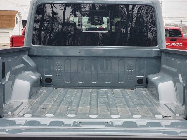 2026 Jeep Gladiator GLADIATOR SAHARA 4X4