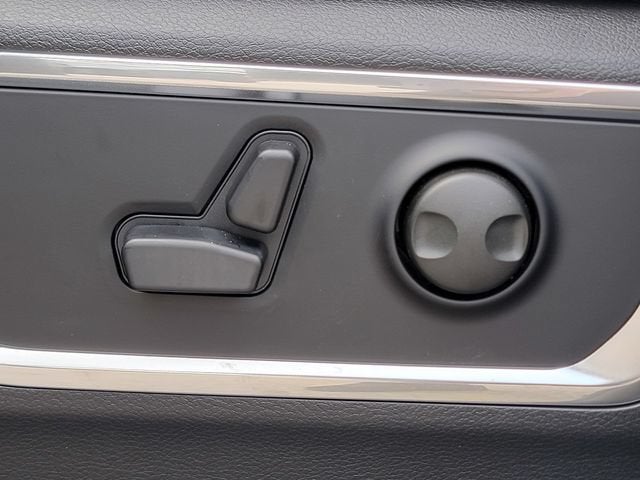 2026 RAM Ram 1500 RAM 1500 LARAMIE CREW CAB 4X4 6'4' BOX