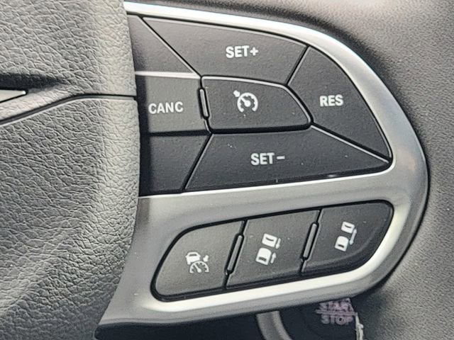 2027 Chrysler Pacifica PACIFICA SELECT