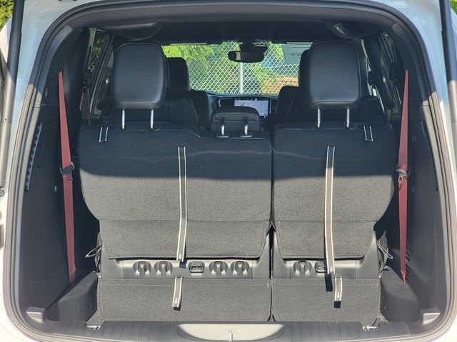 2027 Chrysler Pacifica PACIFICA SELECT