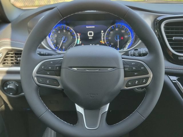 2027 Chrysler Pacifica PACIFICA SELECT