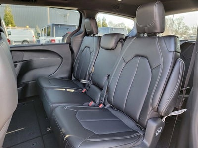 2026 Chrysler Pacifica PACIFICA SELECT
