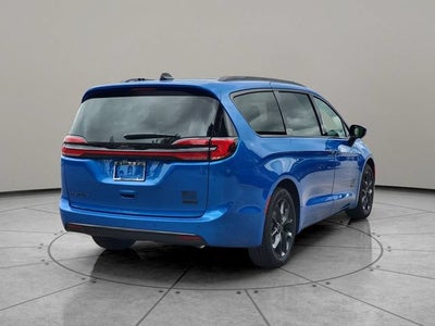 2027 Chrysler Pacifica PACIFICA SELECT