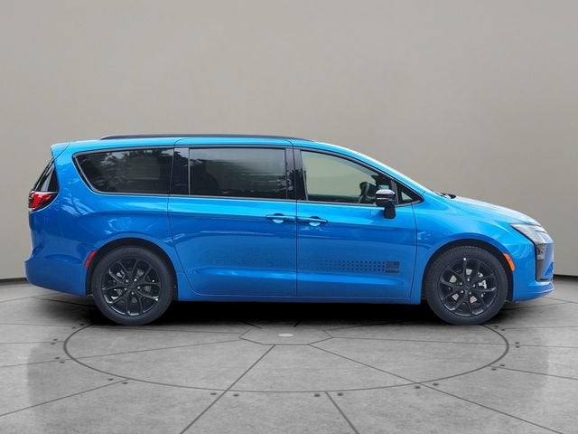 2027 Chrysler Pacifica PACIFICA SELECT