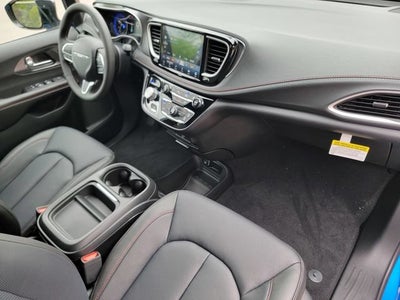 2027 Chrysler Pacifica PACIFICA SELECT