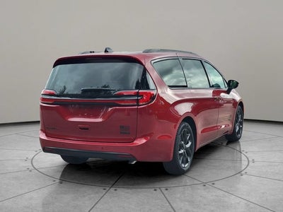2027 Chrysler Pacifica PACIFICA SELECT