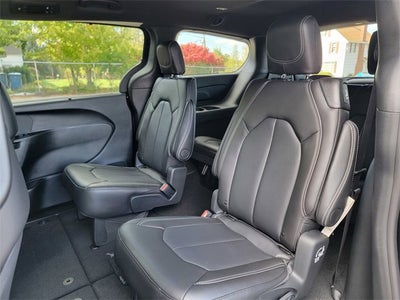 2026 Chrysler Pacifica PACIFICA SELECT AWD