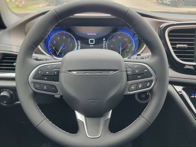 2027 Chrysler Pacifica PACIFICA SELECT AWD