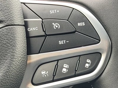 2027 Chrysler Pacifica PACIFICA SELECT AWD