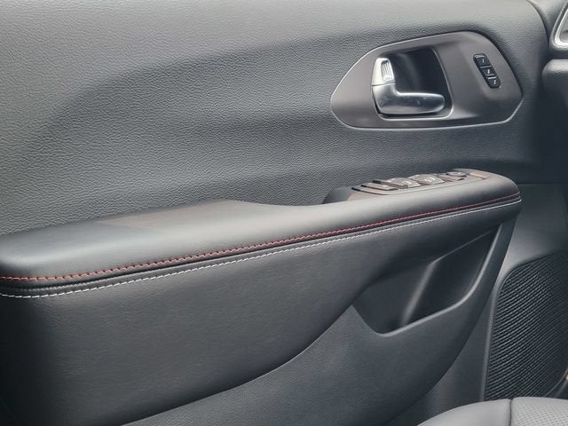 2027 Chrysler Pacifica PACIFICA SELECT AWD