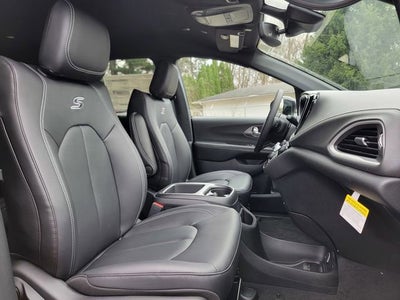 2026 Chrysler Pacifica PACIFICA SELECT AWD