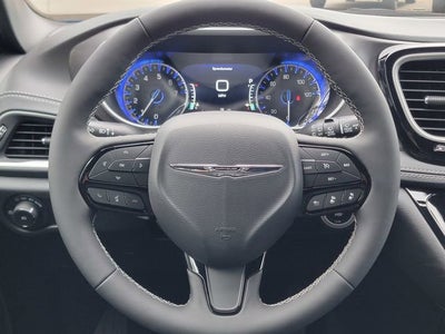 2026 Chrysler Pacifica PACIFICA SELECT AWD