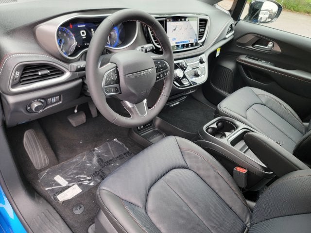 2027 Chrysler Pacifica PACIFICA SELECT AWD