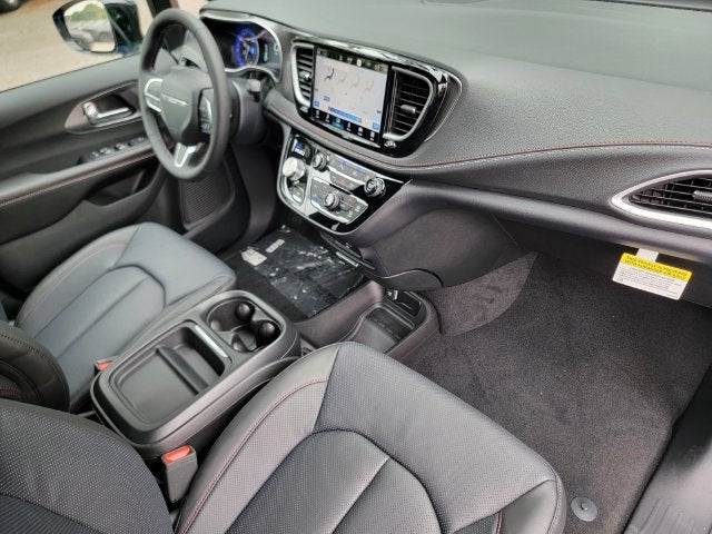 2027 Chrysler Pacifica PACIFICA SELECT AWD