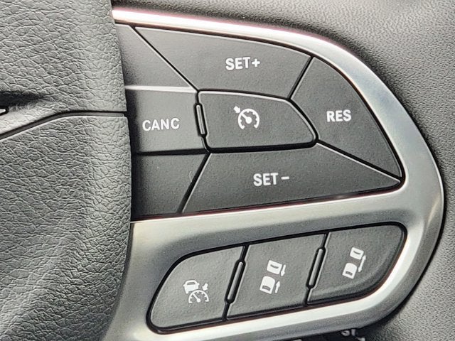 2027 Chrysler Pacifica PACIFICA SELECT AWD