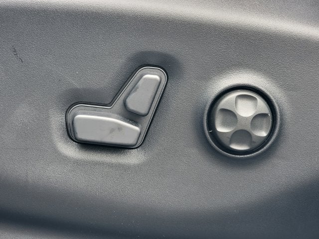 2027 Chrysler Pacifica PACIFICA SELECT AWD
