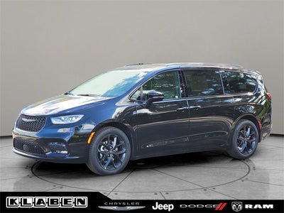 2026 Chrysler Pacifica PACIFICA SELECT AWD