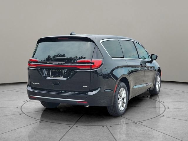 2027 Chrysler Pacifica PACIFICA SELECT AWD