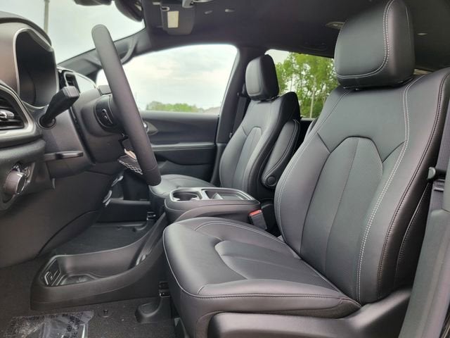 2027 Chrysler Pacifica PACIFICA SELECT AWD