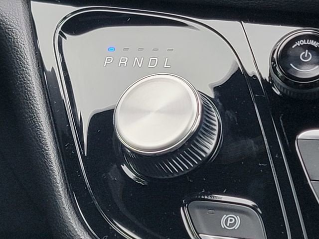2027 Chrysler Pacifica PACIFICA SELECT AWD