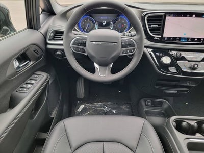 2027 Chrysler Pacifica PACIFICA SELECT AWD