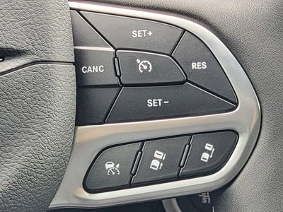 2027 Chrysler Pacifica PACIFICA SELECT AWD