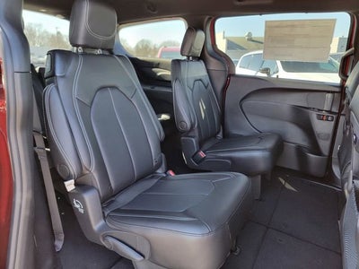 2026 Chrysler Pacifica PACIFICA SELECT AWD